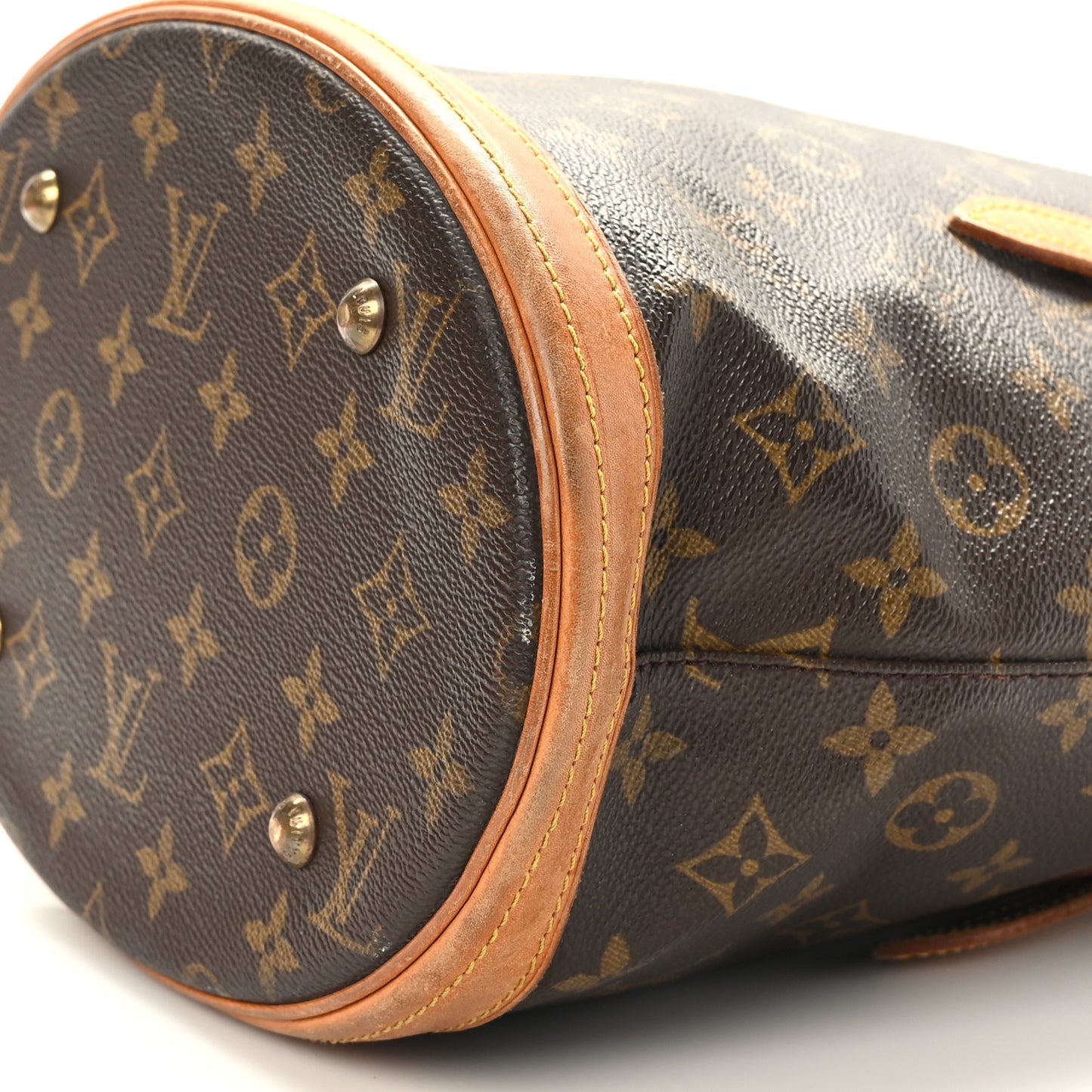 Monogram Petit Bucket 23