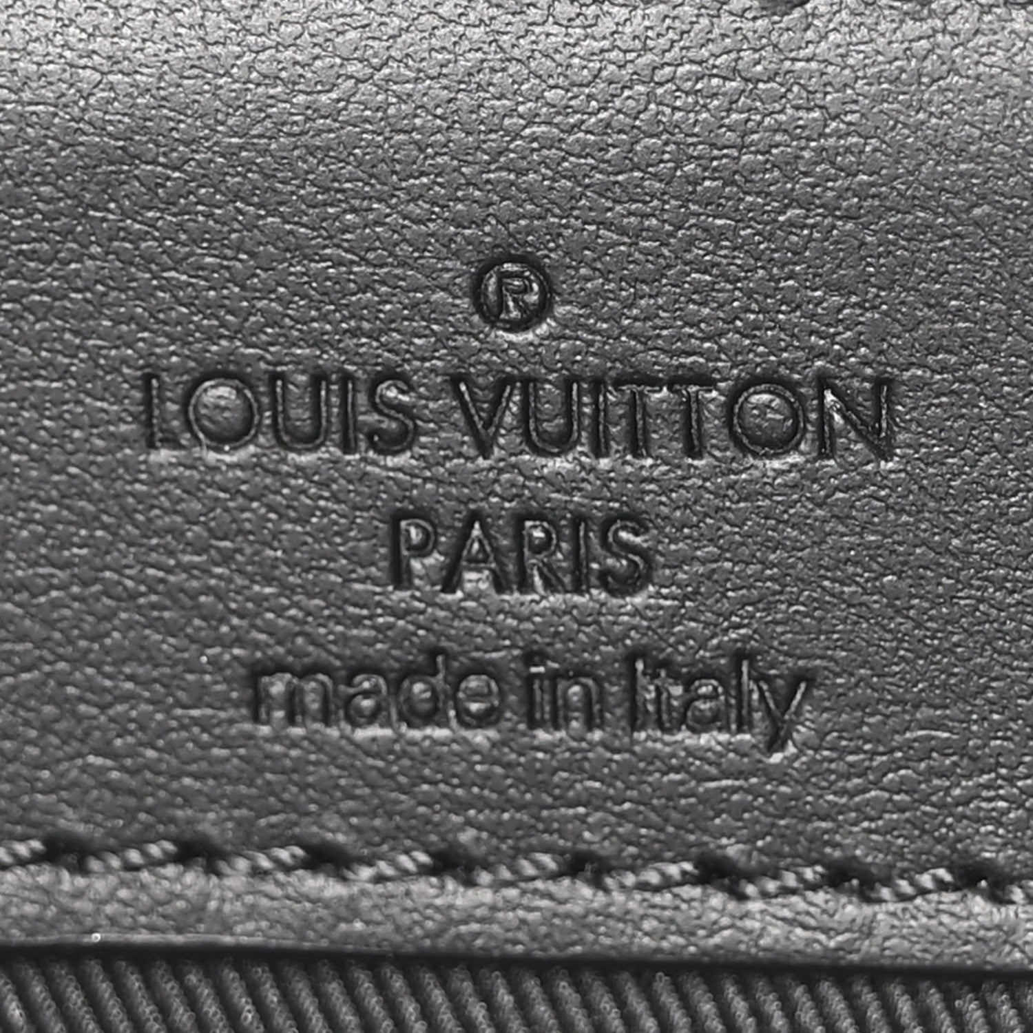 Louis Vuitton Monogram Eclipse Sac Plat Cross 6 of 9