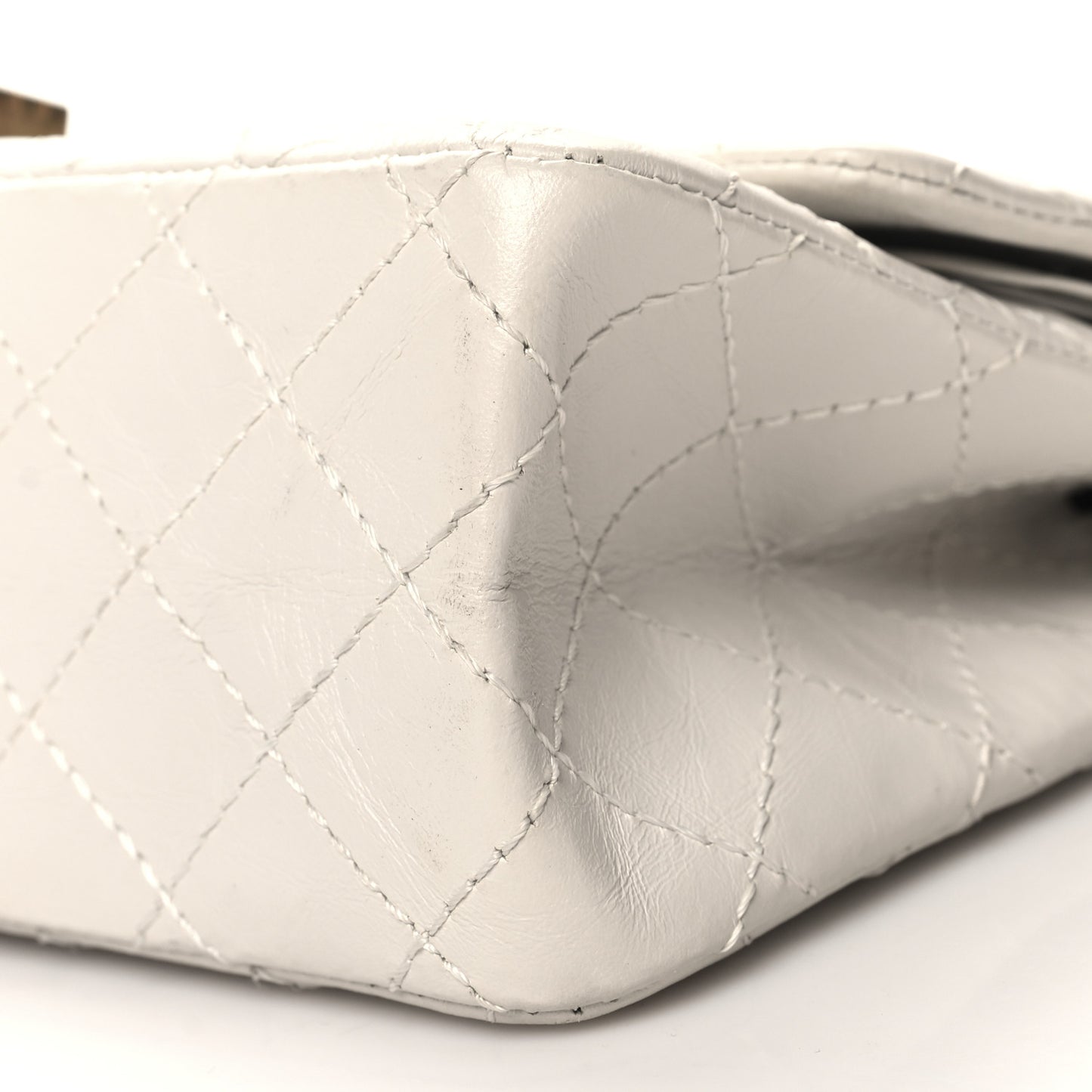 Aged Calfskin Quilted 2.55 Reissue 225 Flap White