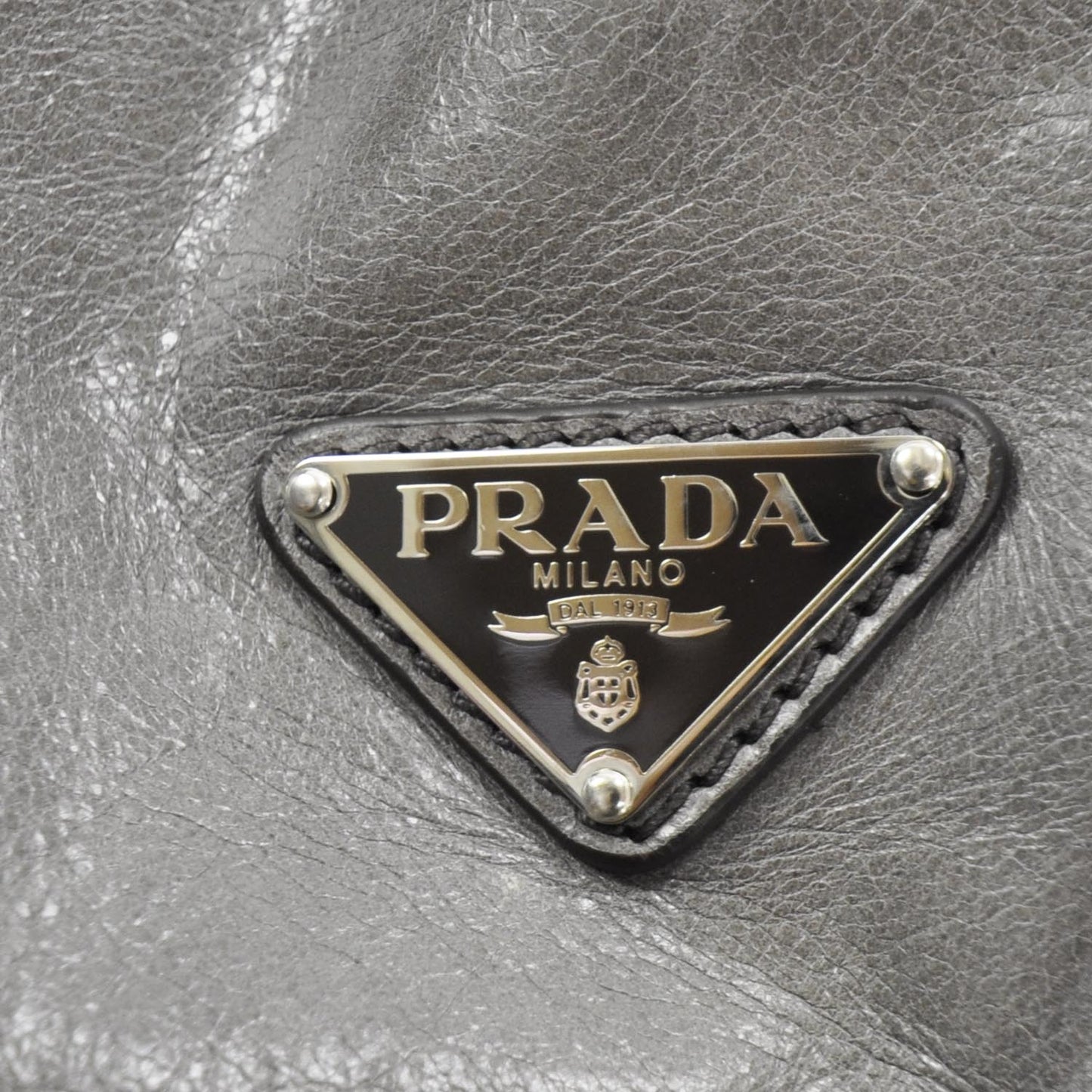 Vitello Shine Tote Fumo