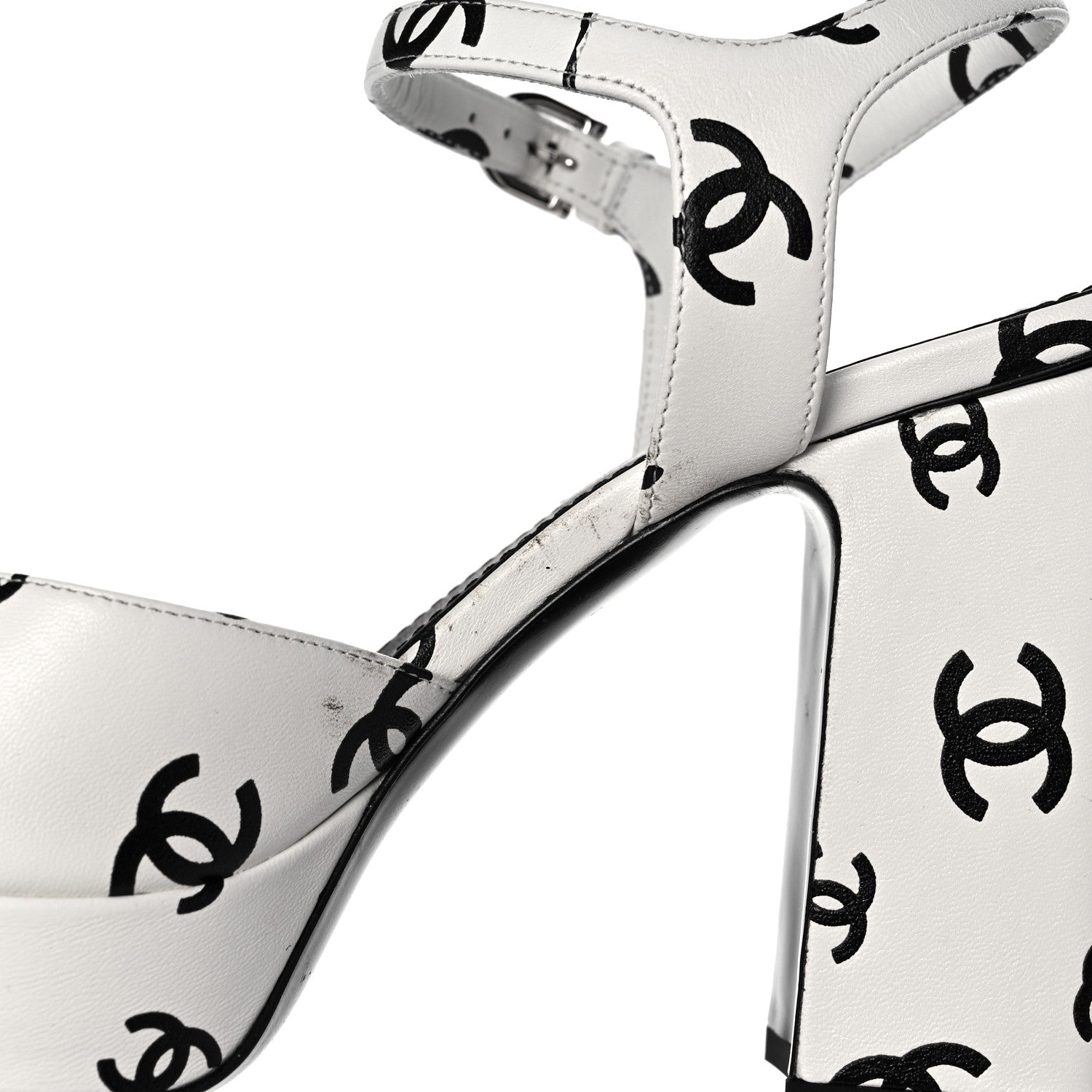 Chanel Printed Lambskin Coco Beach Platform Sandals 38 White Black 9 of 11