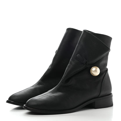 Jimmy Choo Grainy Calfskin Beatrice Flat Boots 38 Black 3 of 7