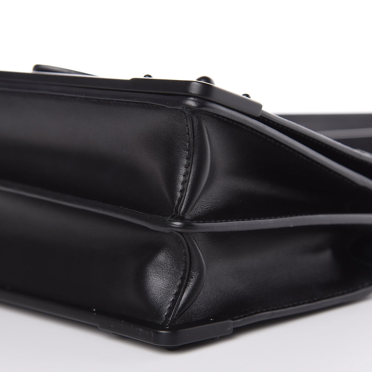 City Calf Saffiano Cahier Bag Black