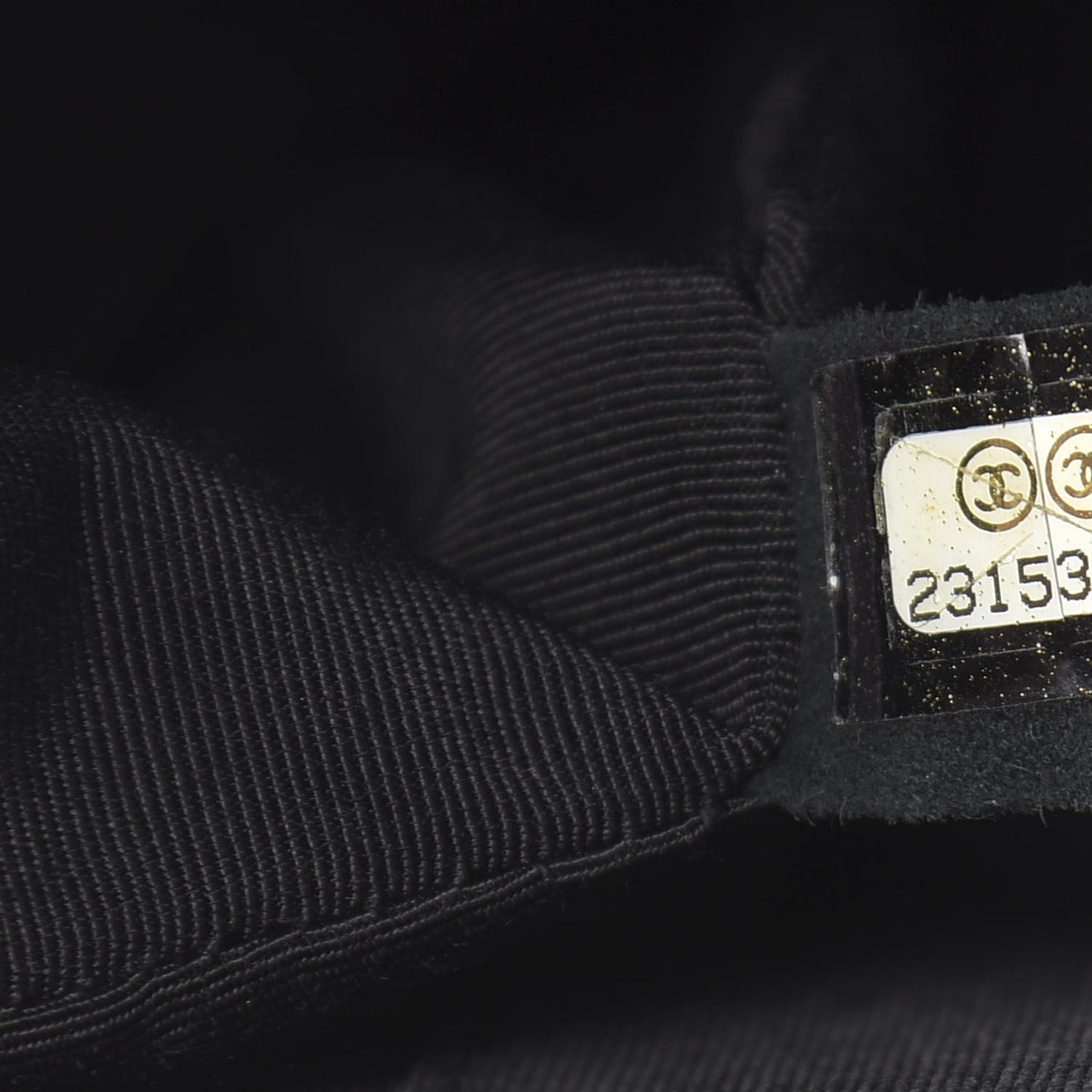 Caviar Quilted New Medium Boy Flap Black