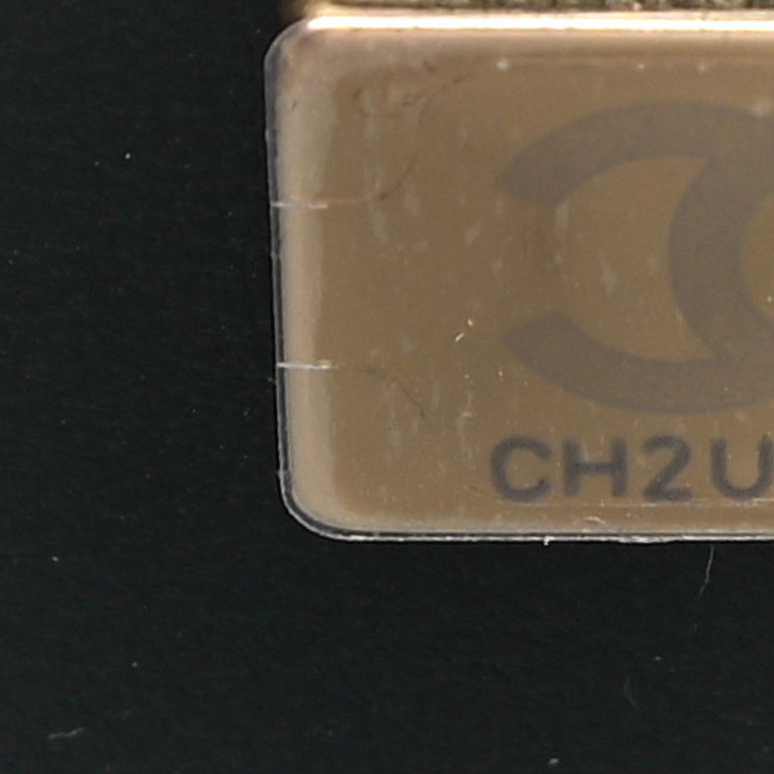 Caviar Quilted Small Pick Me Up Vanity Case Black