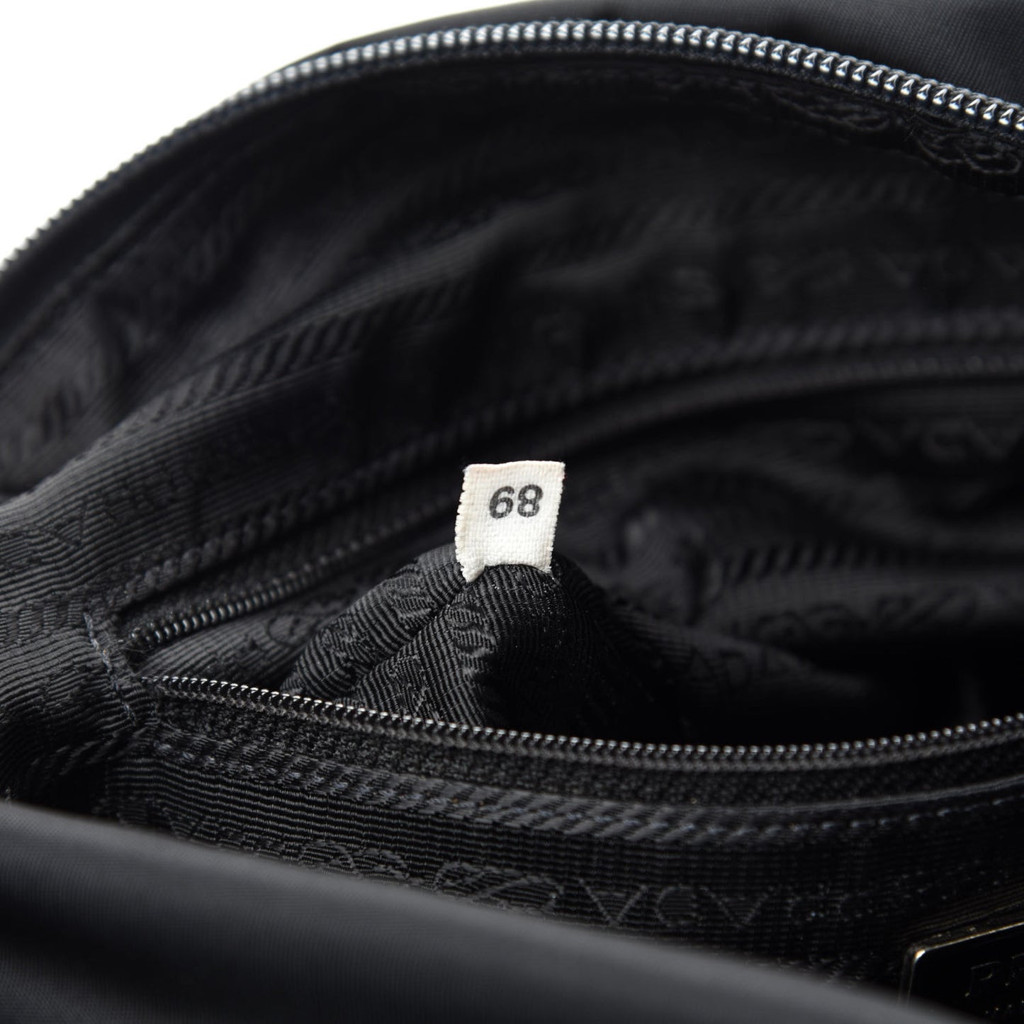 Nylon Vela Messenger Bag Black