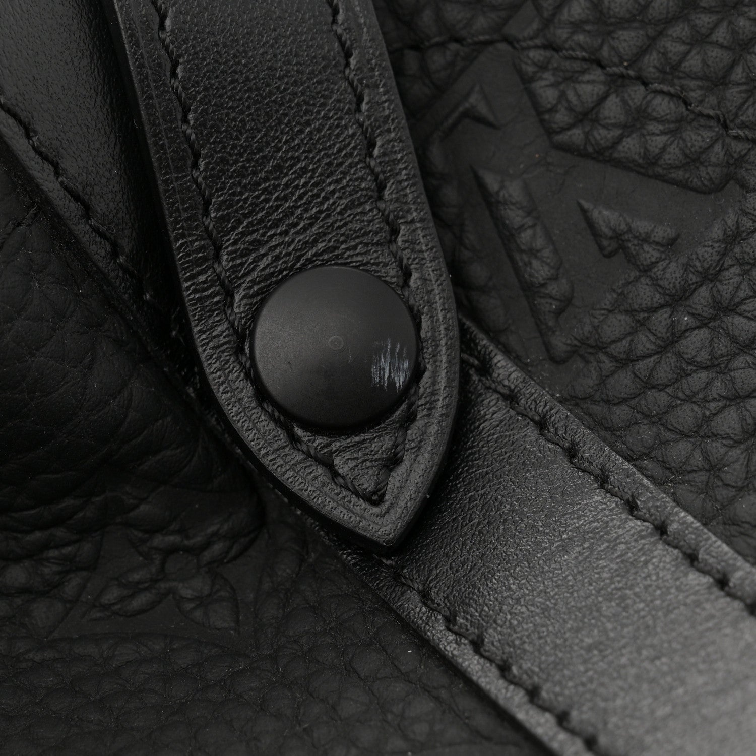 Louis Vuitton Taurillon Monogram Christopher MM Backpack Black 10 of 11