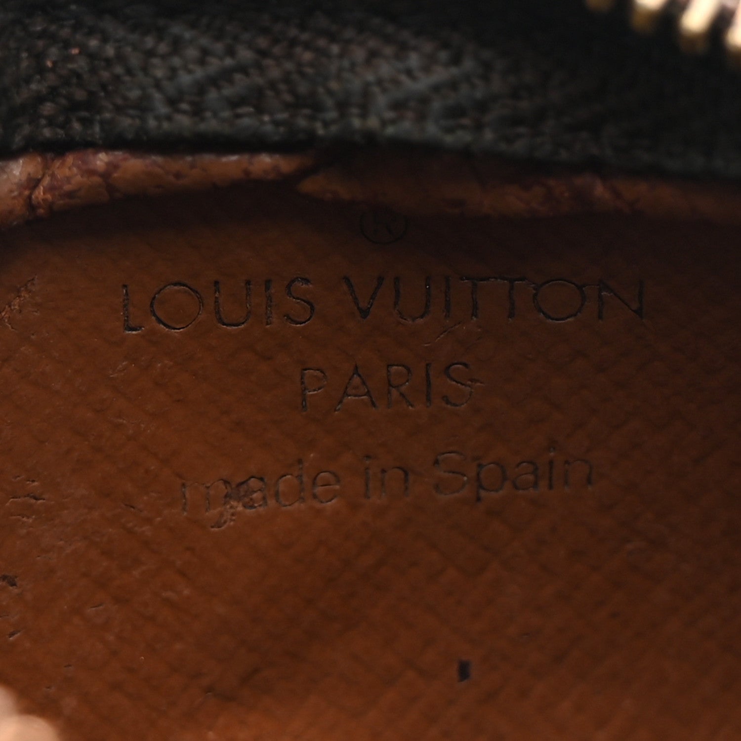 Louis Vuitton Monogram Key Pouch 6 of 10