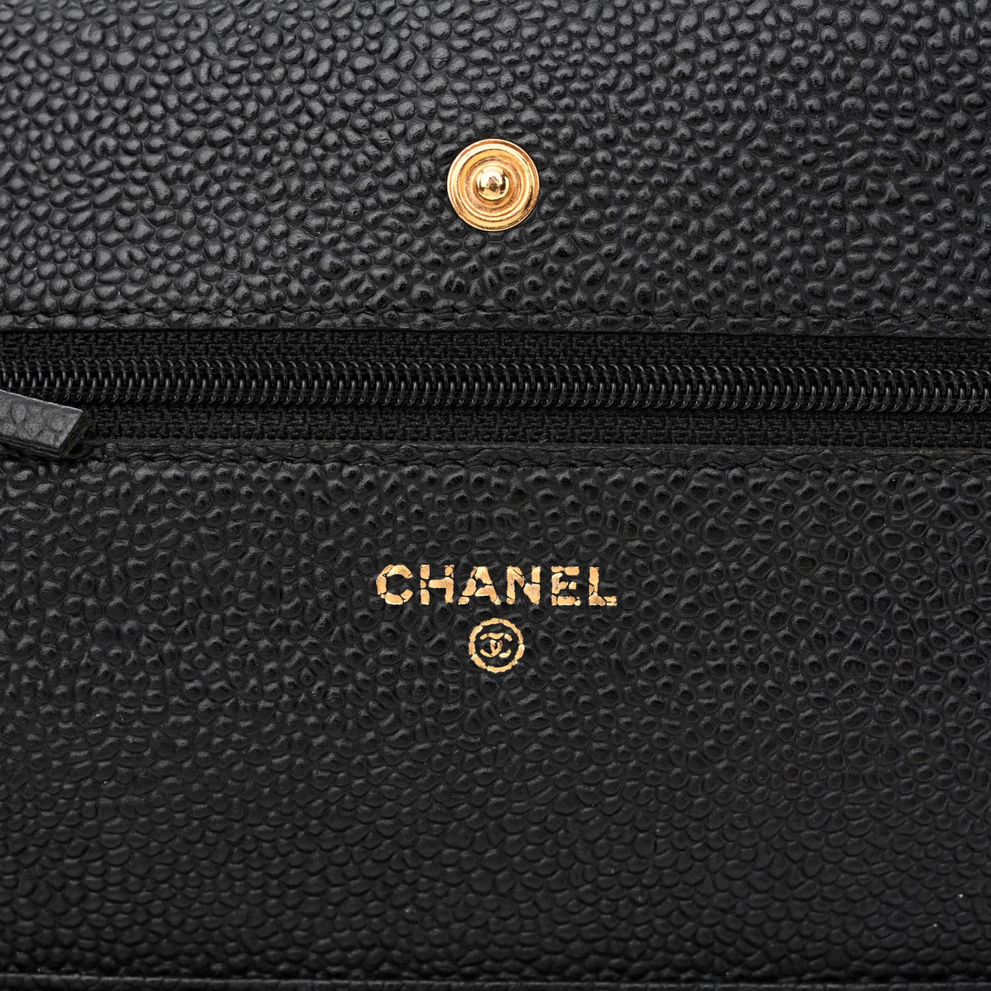 Caviar Quilted Wallet on Chain WOC Black