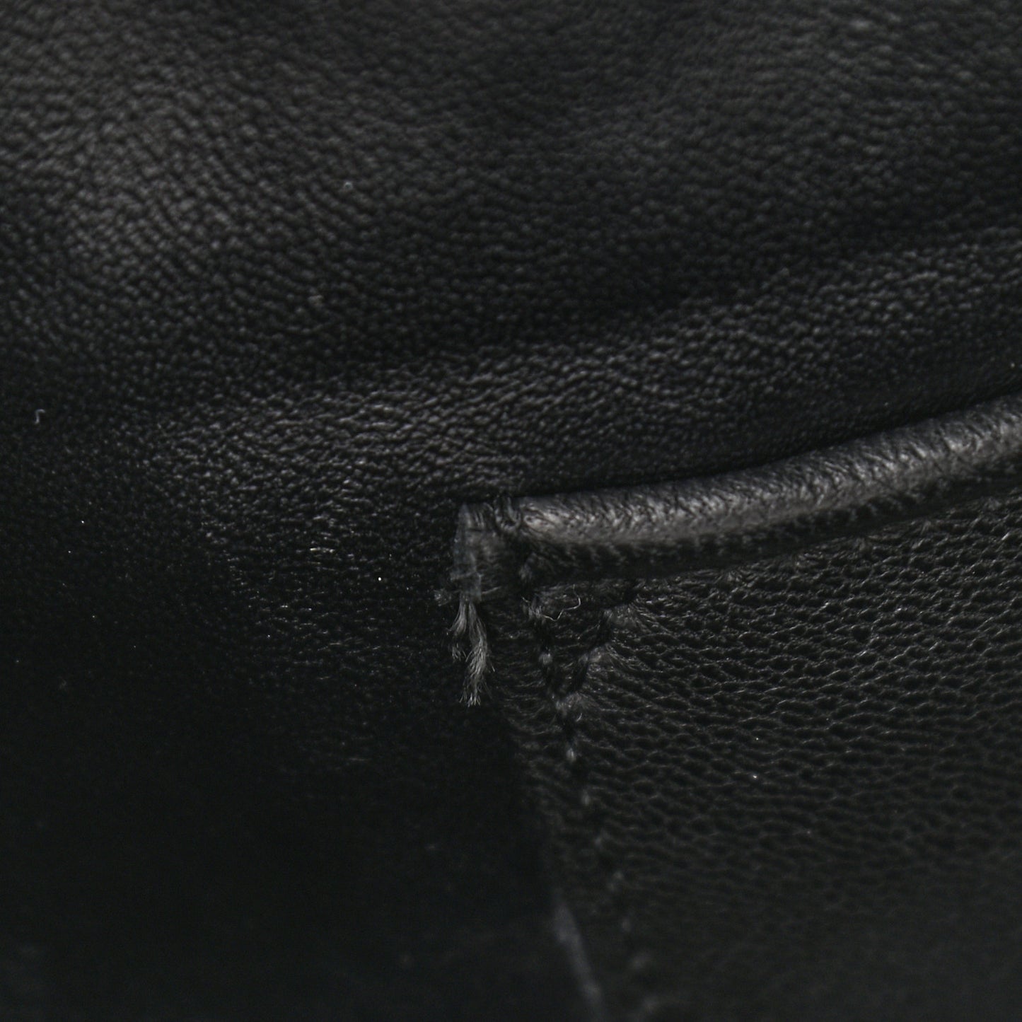Calfskin Amazona 36 Black