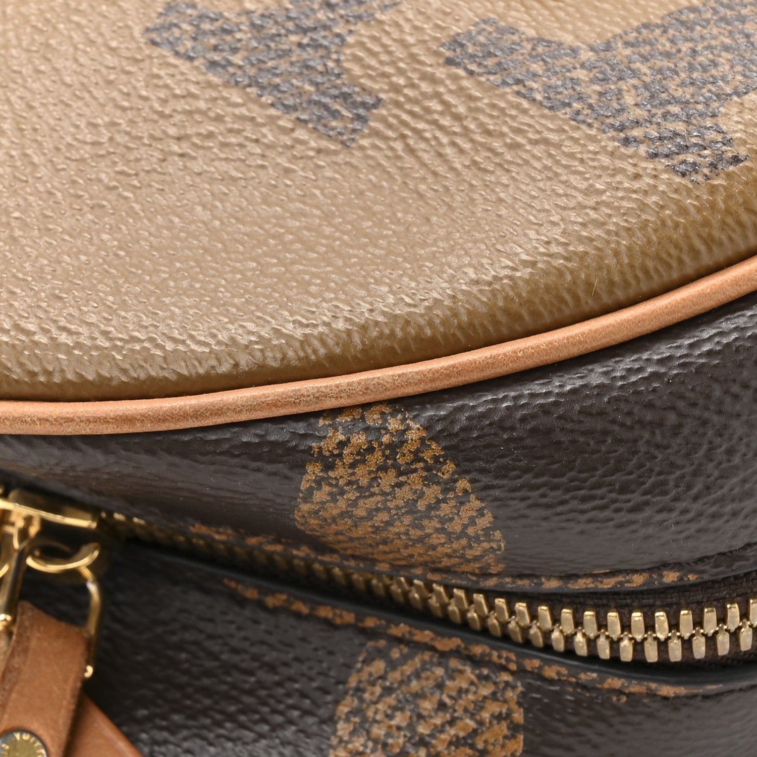 Louis Vuitton Reverse Monogram Giant Boite Chapeau Souple 14 of 14
