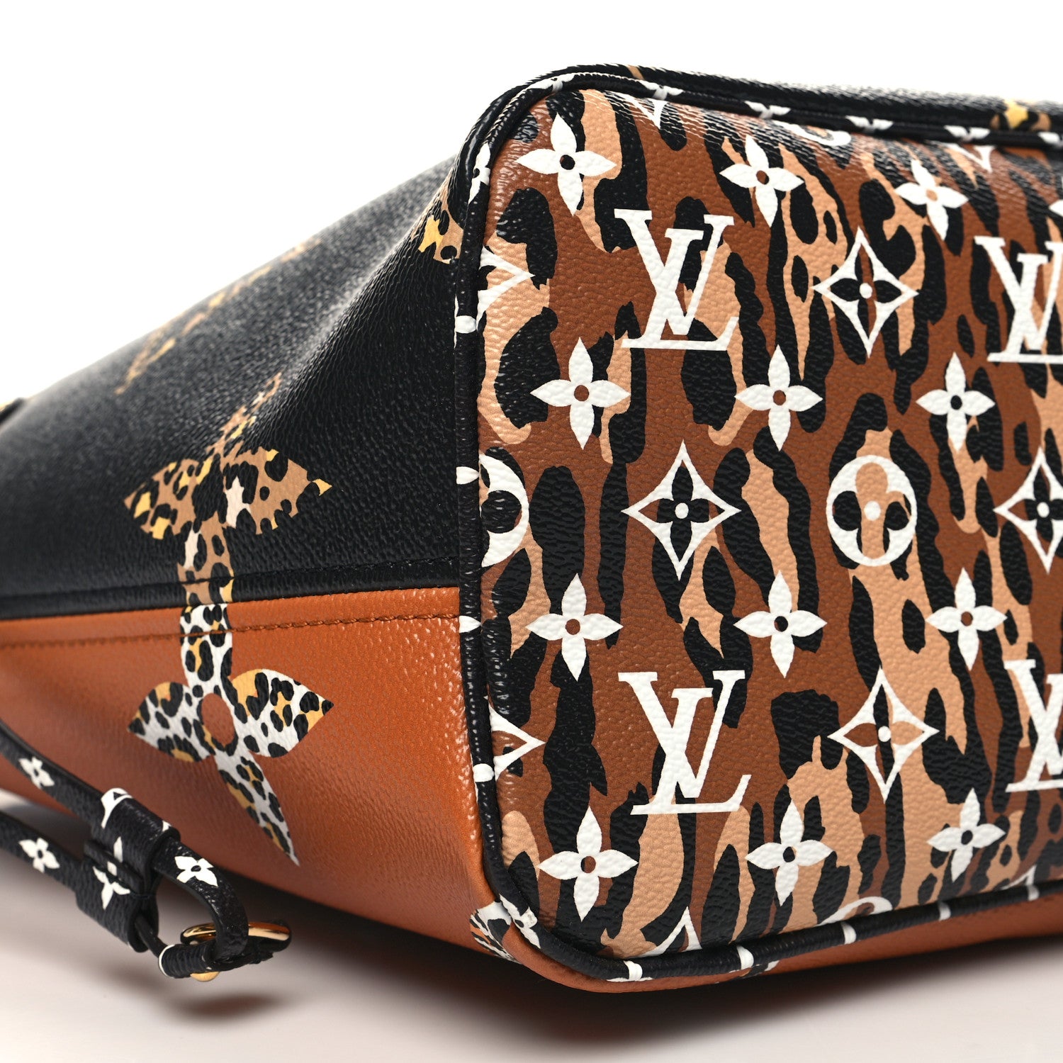 Louis Vuitton Monogram Giant Jungle Neverfull MM Black 9 of 10