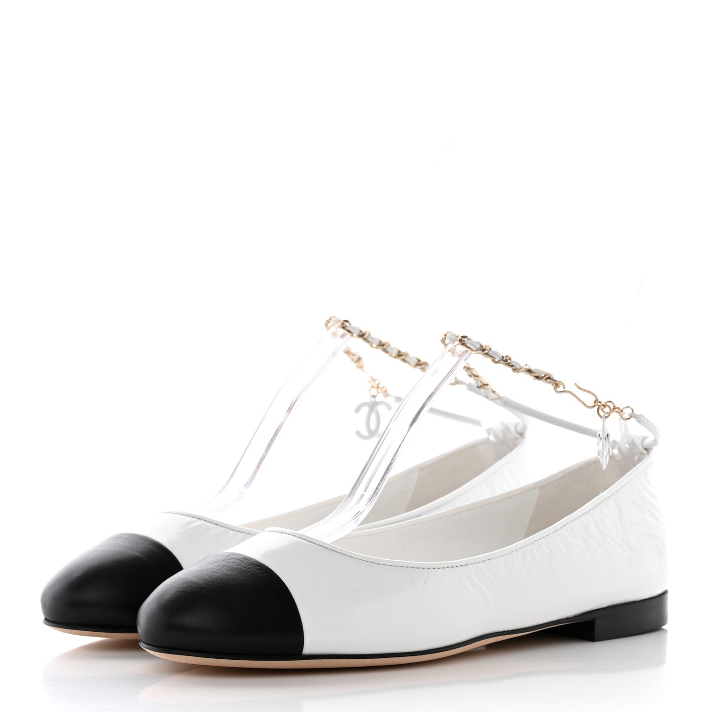 Shiny Lambskin Lambskin Metal Cap Toe Ankle Chain Ballerina Flats 38 White Black