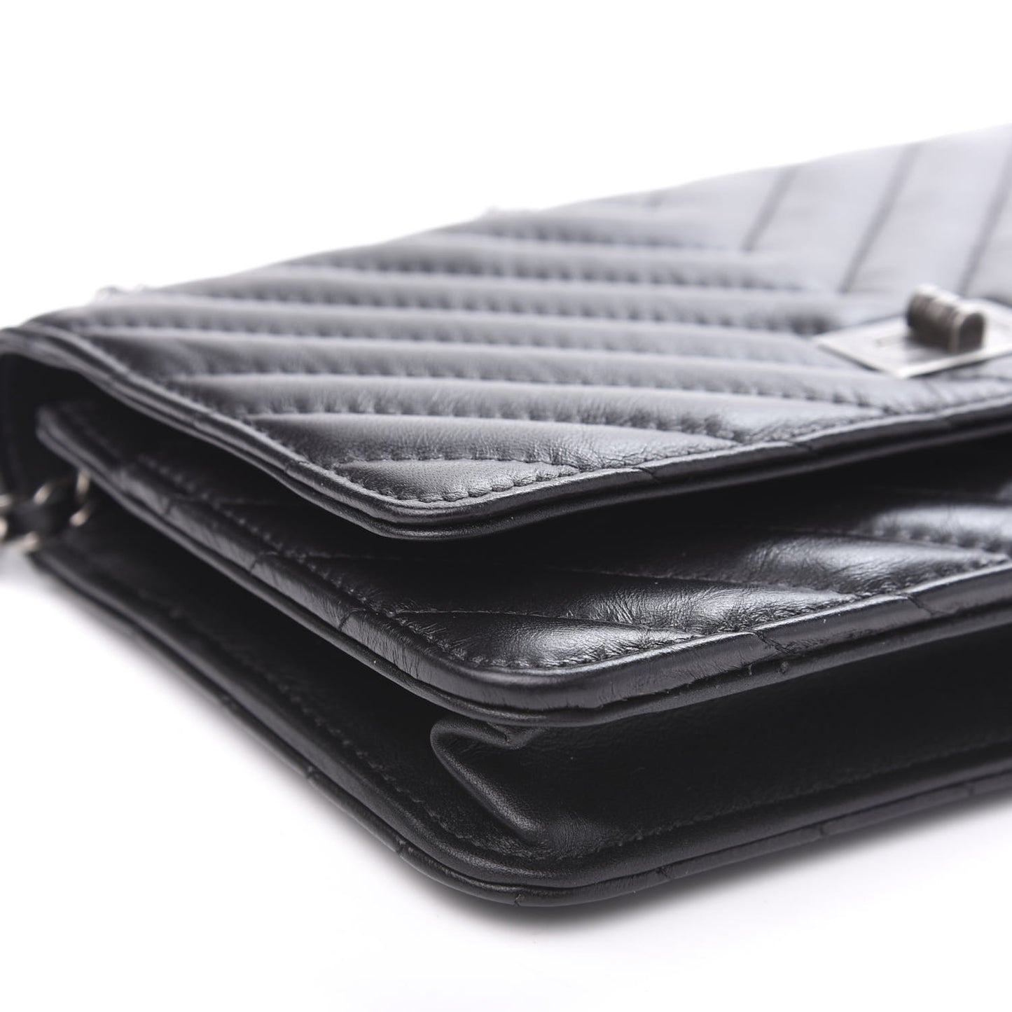Aged Calfskin Chevron Quilted Reissue Wallet On Chain WOC Black