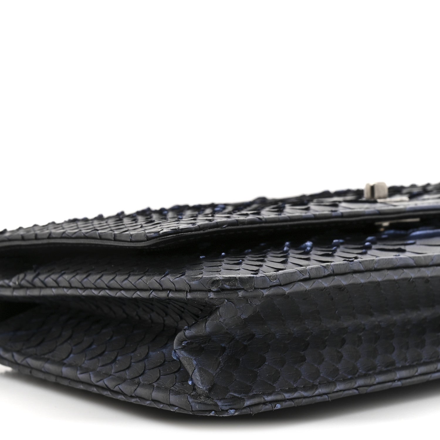 Chanel Snakeskin Wallet On Chain WOC Navy 1805499 – FASHIONPHILE