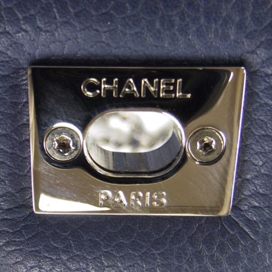 Caviar JUMBO Classic Flap Blue