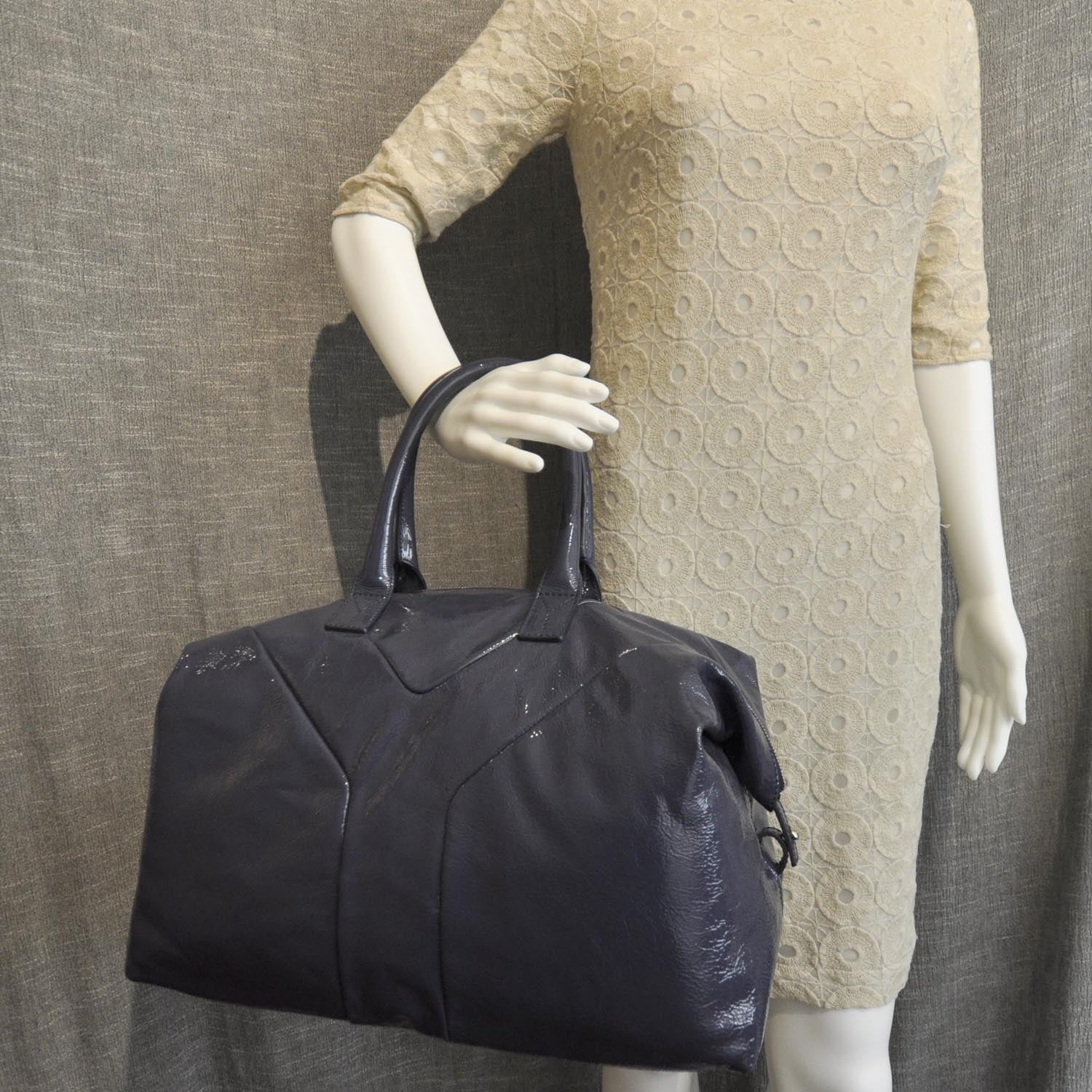 Saint Laurent Patent Medium Easy Sac 3 of 8