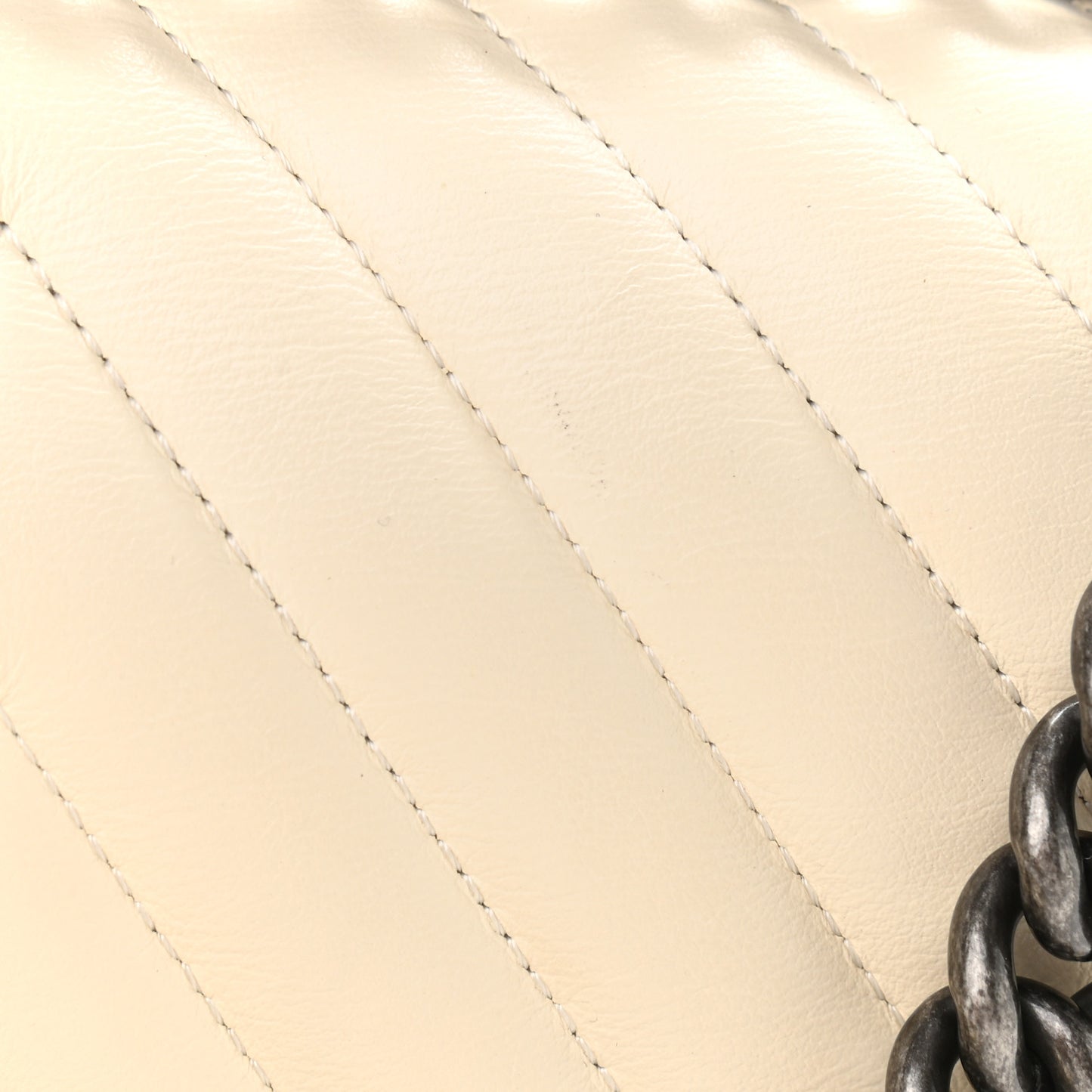 Calfskin Chevron Quilted Medium Boy Flap Ivory