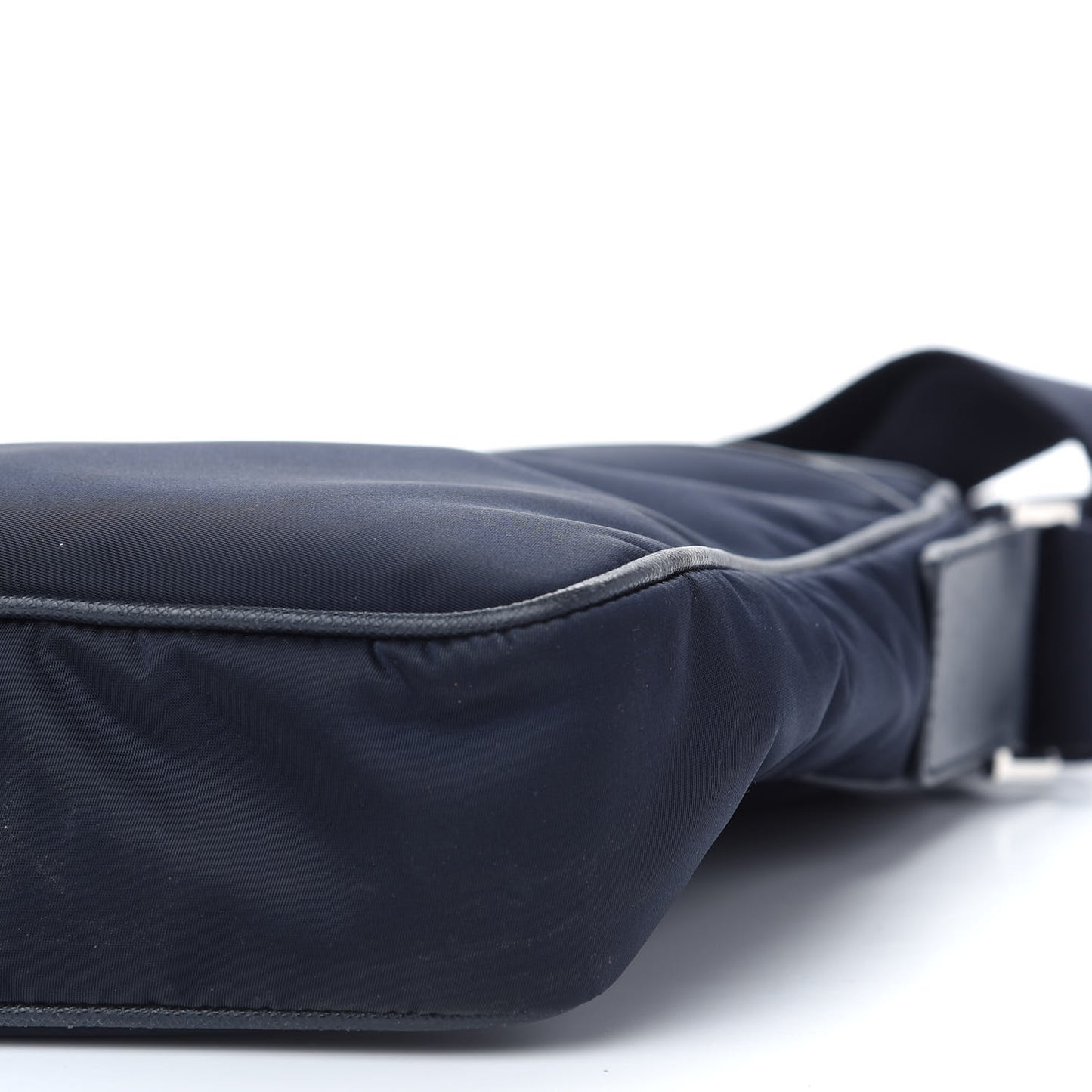 Tessuto Nylon Saffiano Flat Messenger Bag Blue