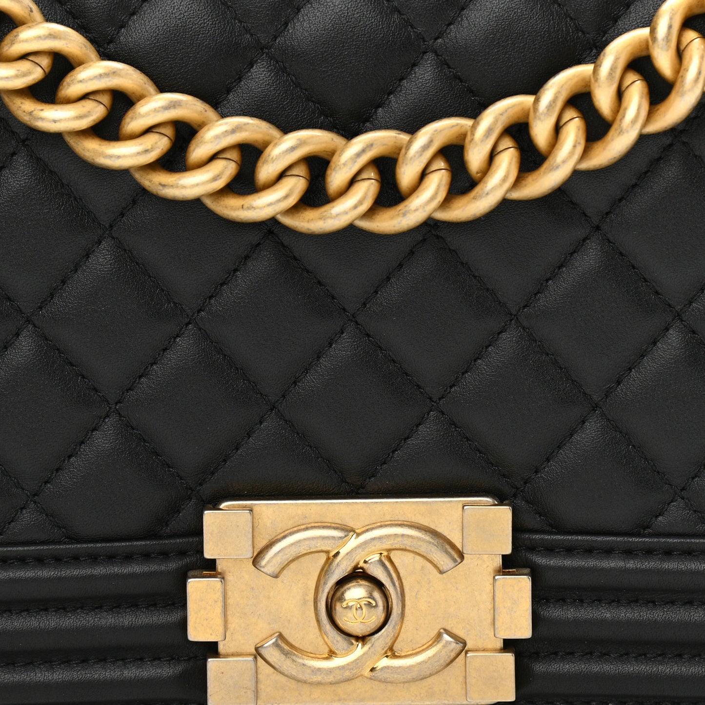 Lambskin Quilted Medium Boy Flap Black