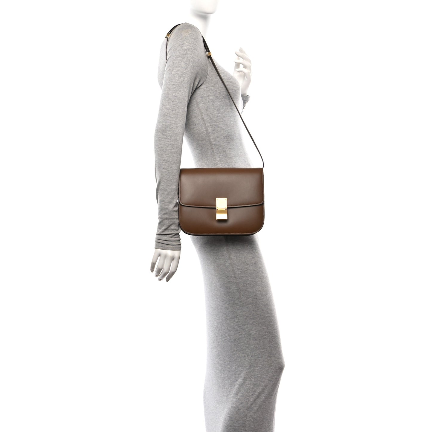 Box Calfskin Medium Classic Box Flap Bag Camel
