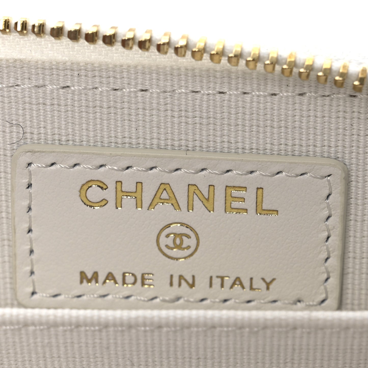 Tweed Quilted Bow Flap Card Holder On Chain White