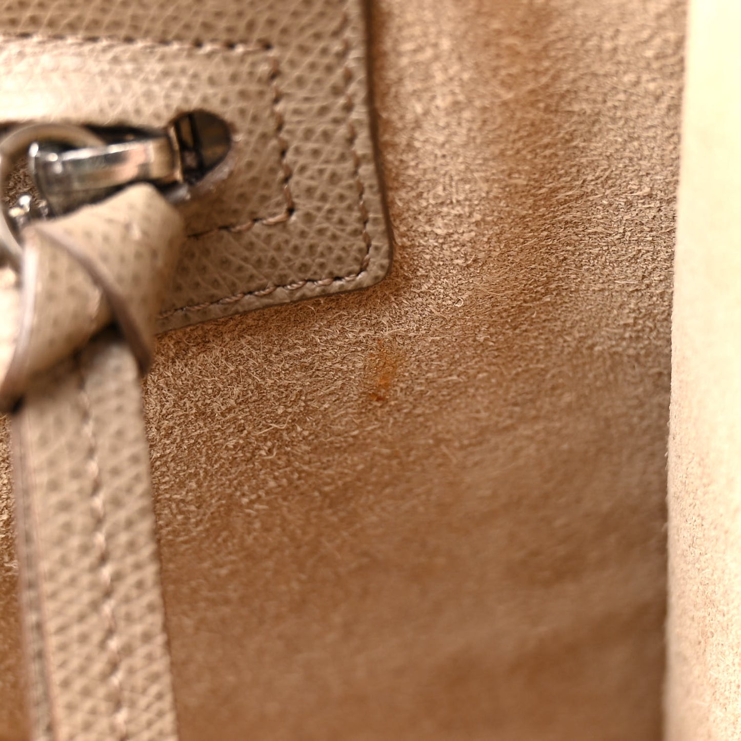 Grained Calfskin Medium Phantom Luggage Taupe