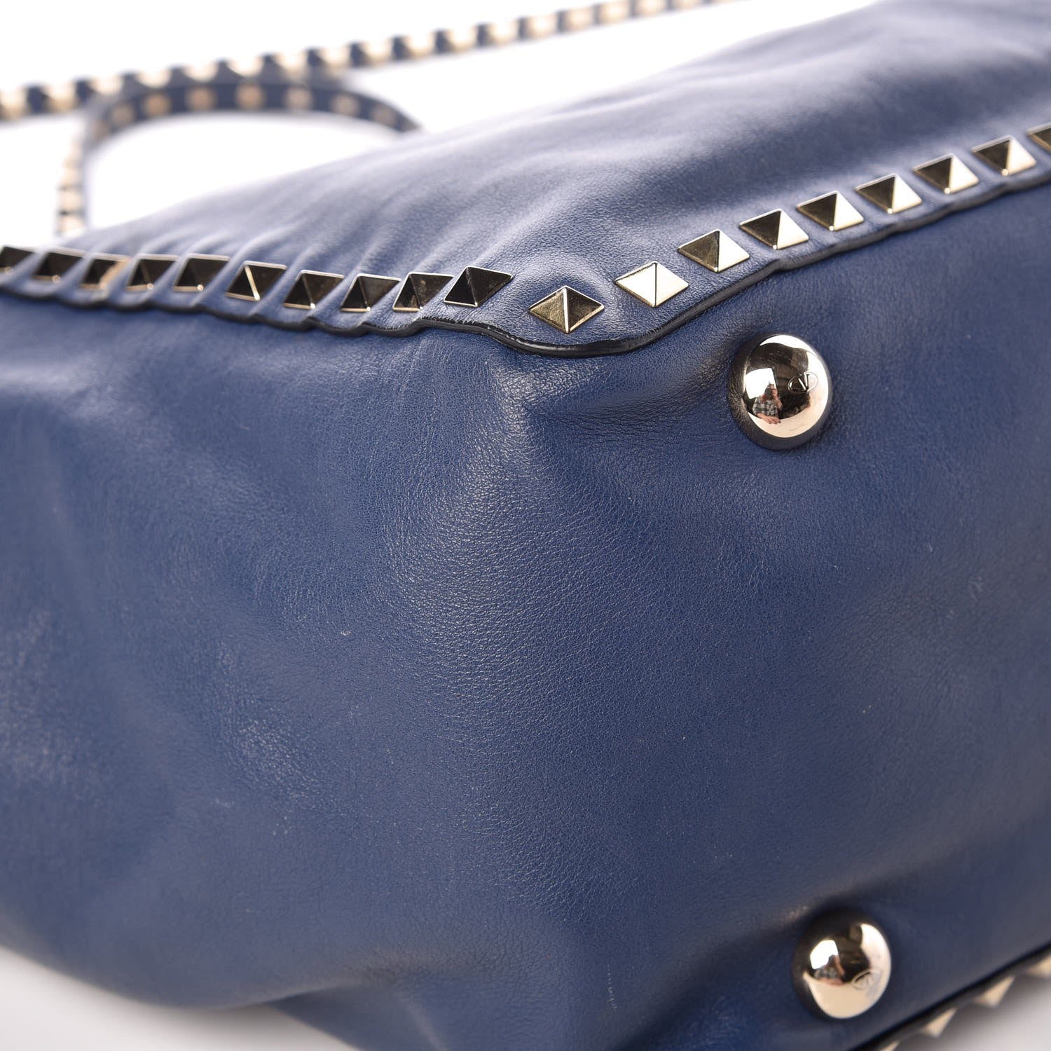 Valentino Garavani Vitello Medium Rockstud Tote Indigo 15 of 21