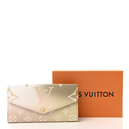 Louis Vuitton Monogram Giant Spring In The City Sarah Wallet NM Sunset Kaki 7 of 7
