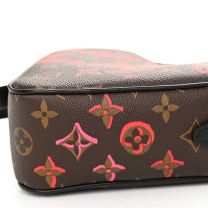 Louis Vuitton Monogram Fall In Love Sac Coeur 9 of 9