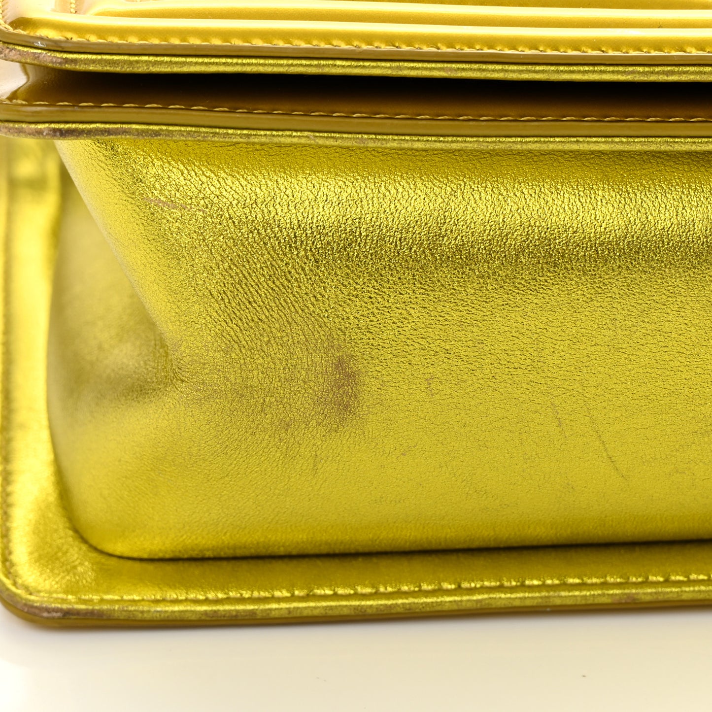 Metallic Patent Calfskin Quilted Medium Boy Flap Gold
