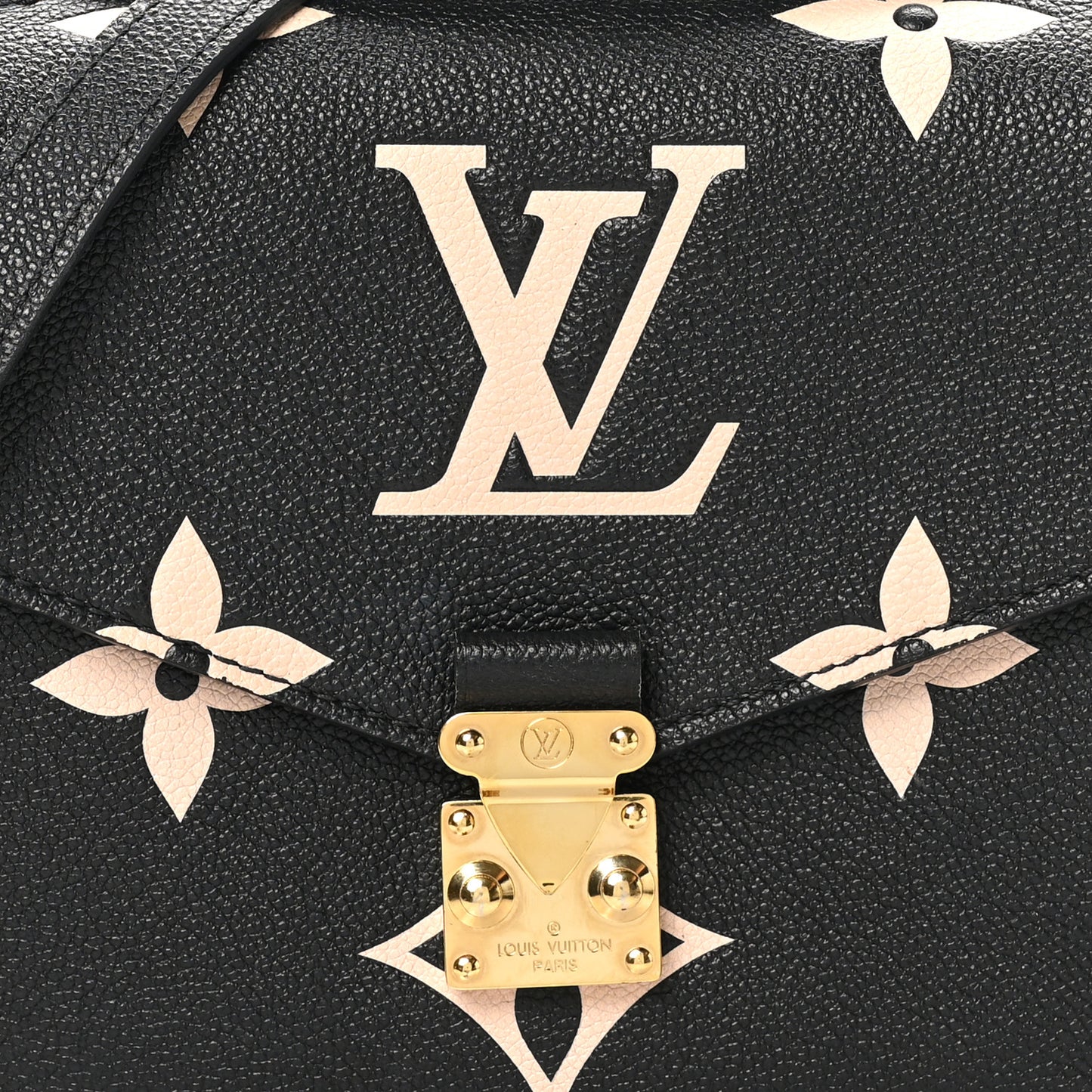 Empreinte Monogram Giant Pochette Metis Black Beige
