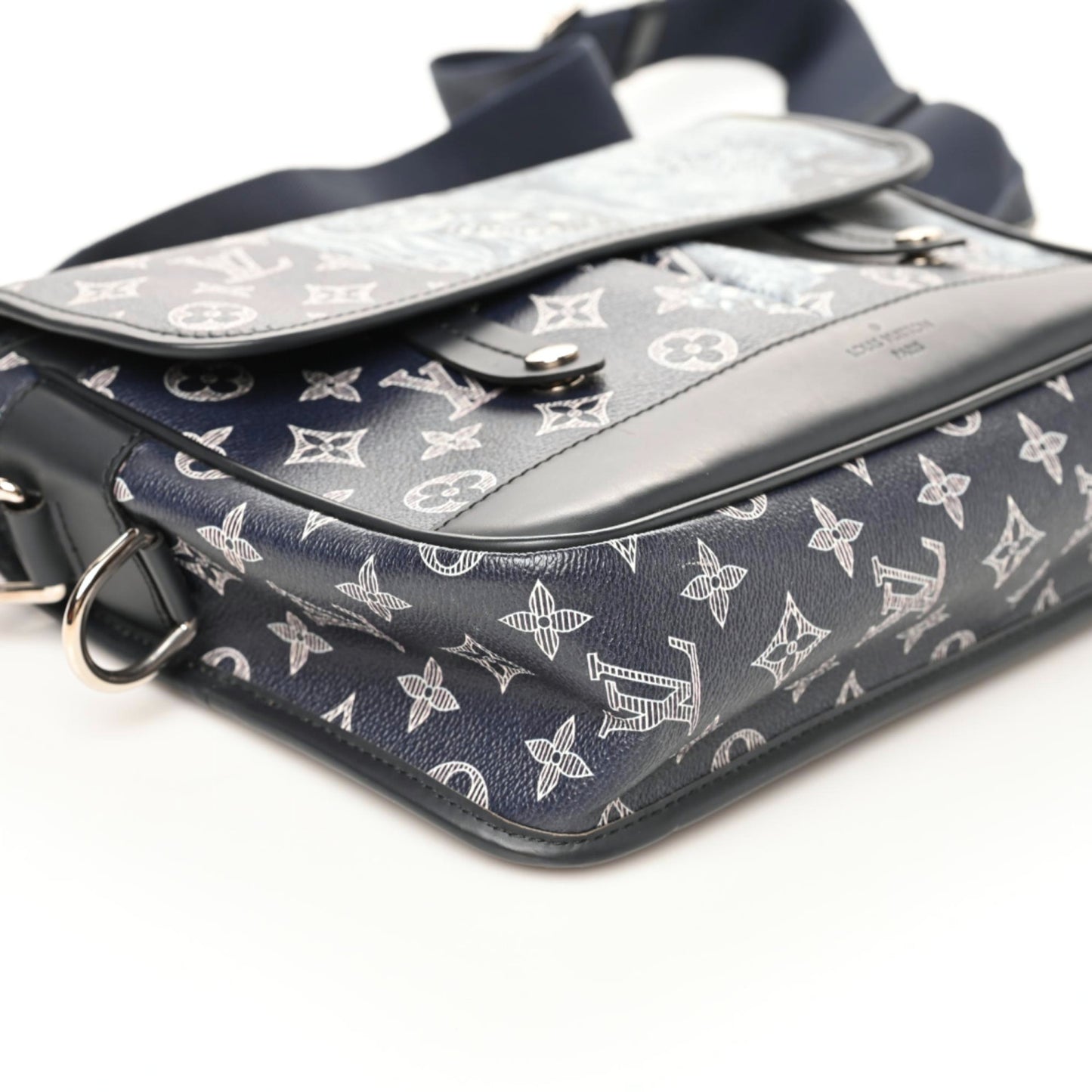 Savane Monogram Chapman Messenger PM Encre