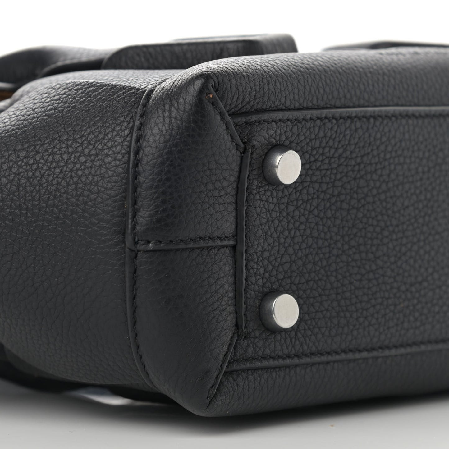 Grained Calfskin Mini Maxi Intrecciato Arco 33 Black