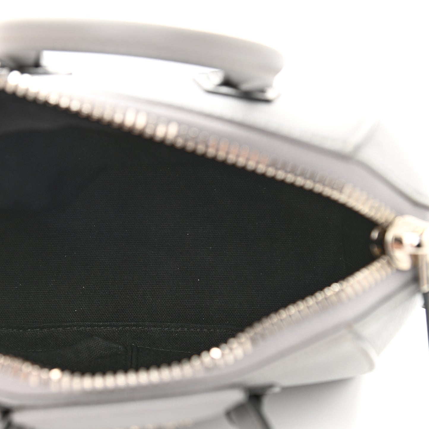 Sugar Goatskin Mini Antigona Pearl Grey