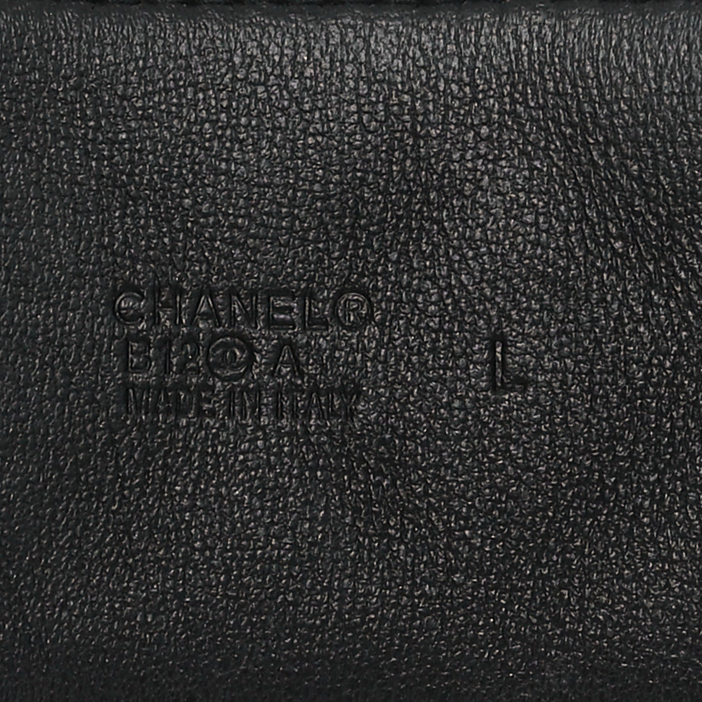 Lambskin Quilted CC Turnlock Cuff L Black