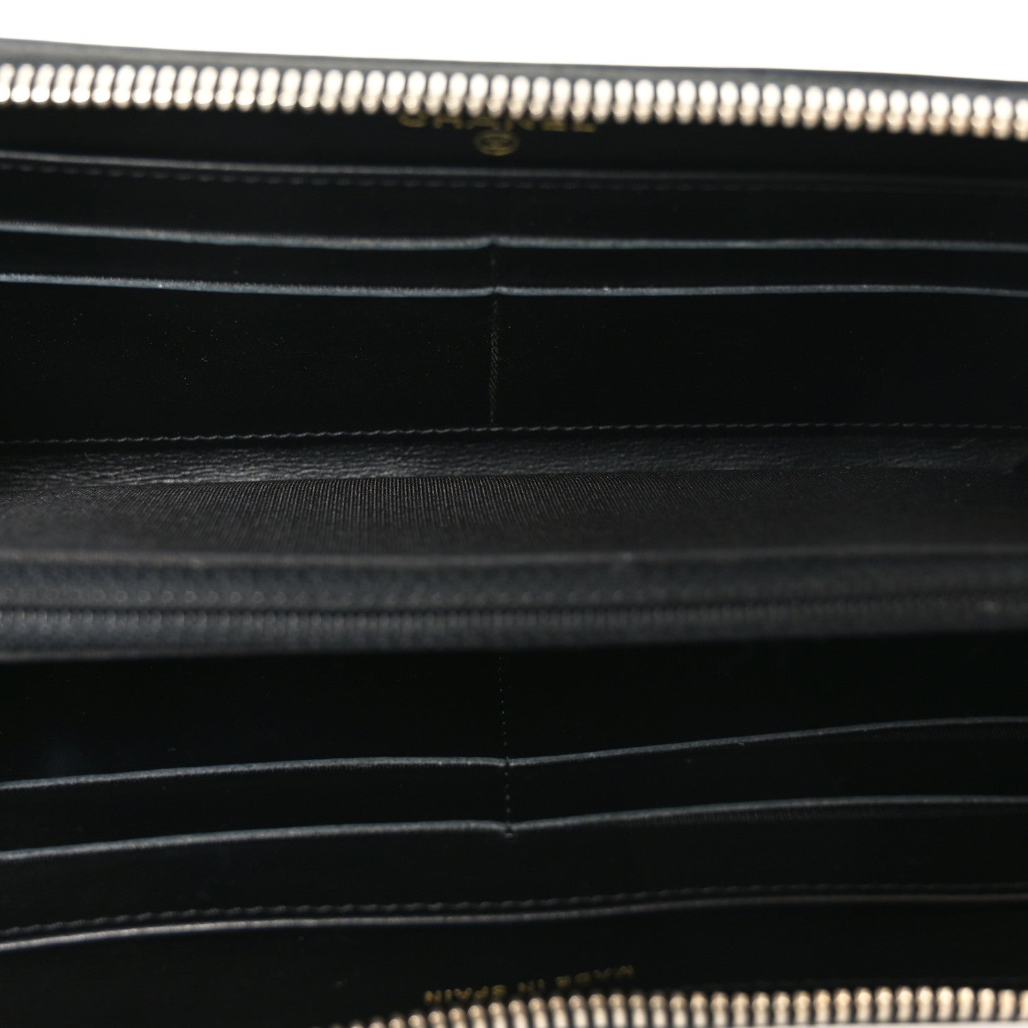 Chanel Caviar Quilted Filigree Zip Around Wallet Beige Black 5 of 8