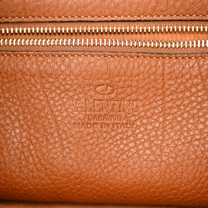 Valentino Garavani Pebbled Calfskin Large Rockstud Flip-Lock Messenger Bag Light Cuir 6 of 17