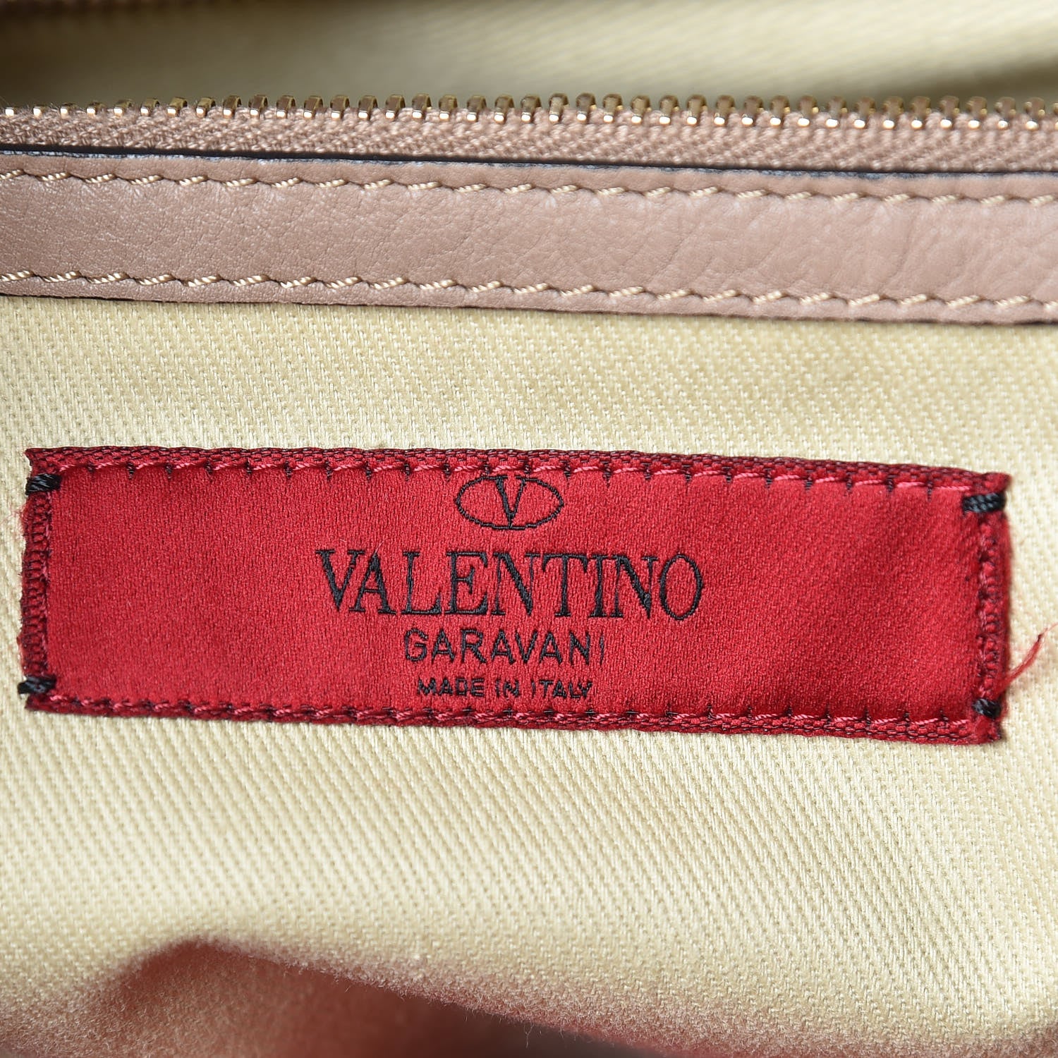 Valentino Garavani Grained Calfskin Va Va Voom Tote Sabbia 9 of 9