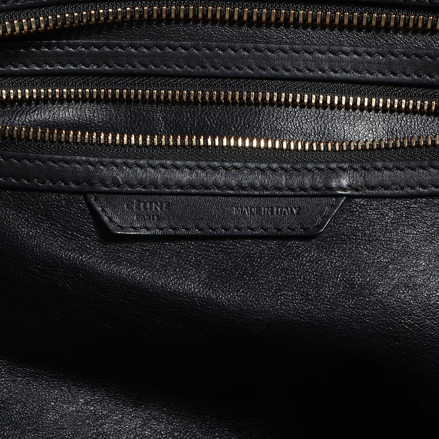 Smooth Calfskin Medium Luggage Black