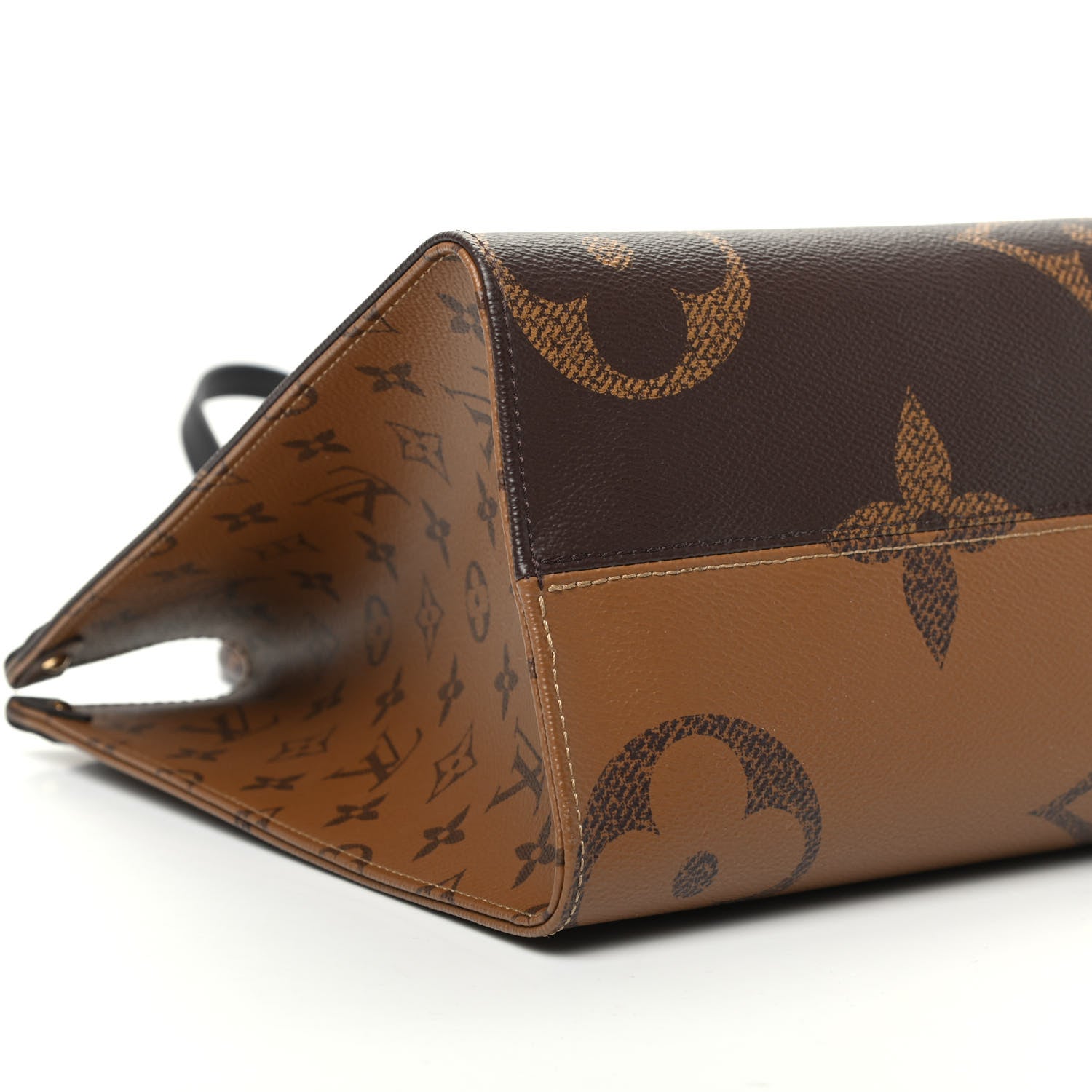 Louis Vuitton Reverse Monogram Giant Onthego MM 7 of 8