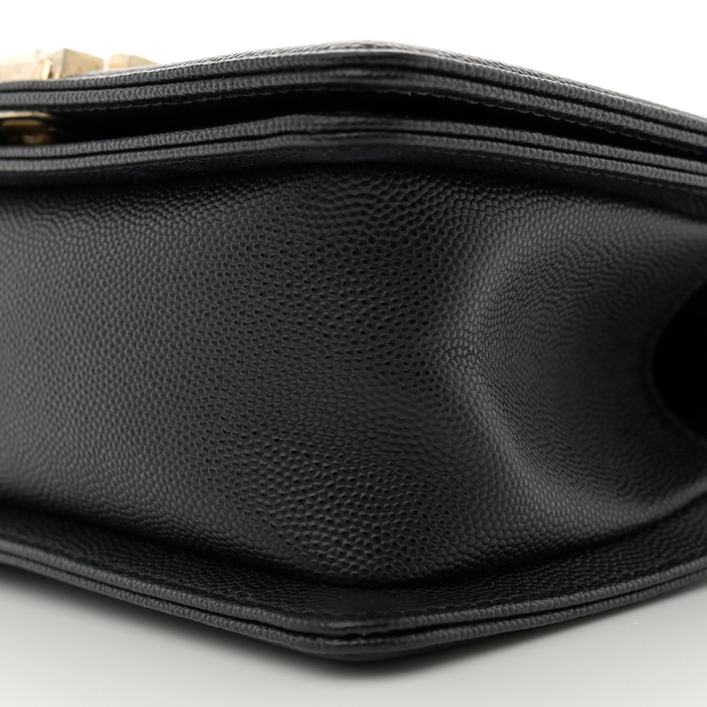 Caviar Chevron Quilted Small Boy Flap Black