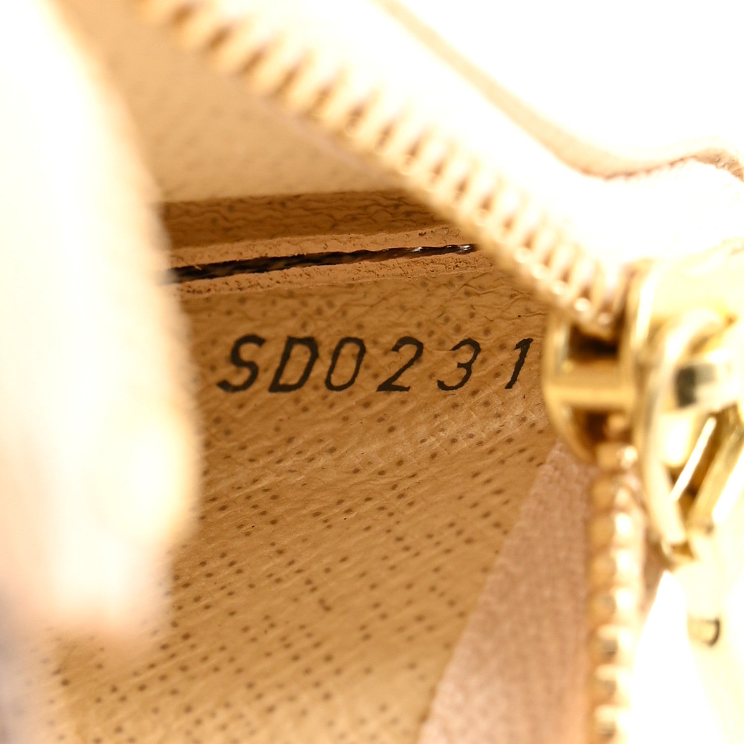 Louis Vuitton Damier Azur Key Pouch 7 of 9