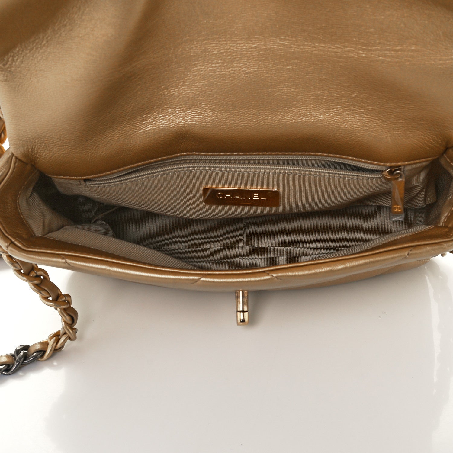 Chanel Metallic Lambskin Quilted Medium Chanel 19 Flap Gold 5 of 11