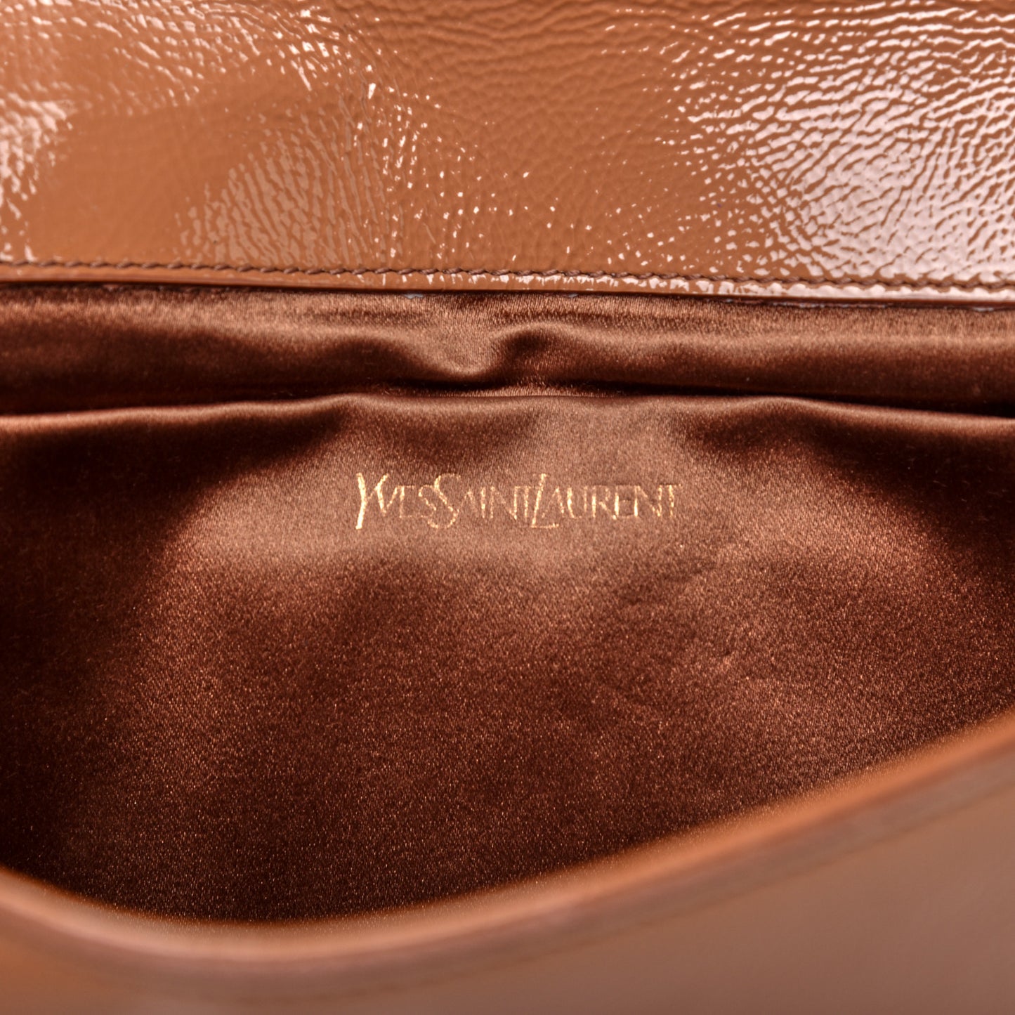 Textured Patent Calfskin Large Belle De Jour Clutch Tobacco