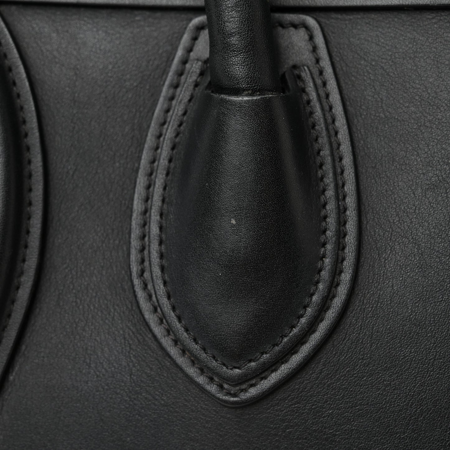 Smooth Calfskin Medium Luggage Black