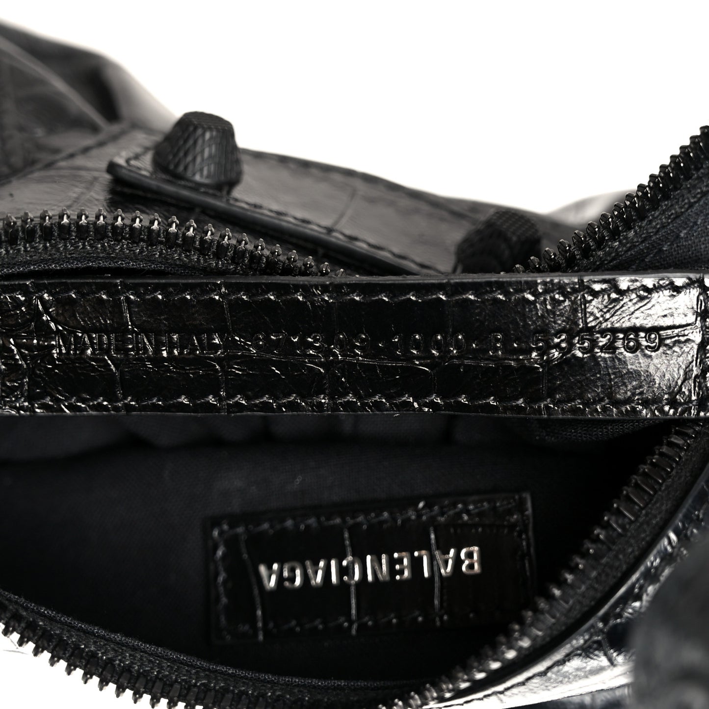 Extra Supple Calfskin Crocodile Embossed Monochrome Le Cagole Shoulder Bag XS Black