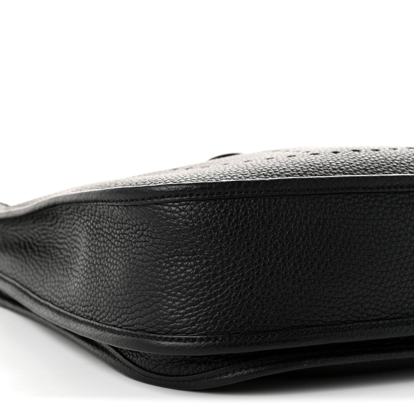 Taurillon Clemence Evelyne III PM Black