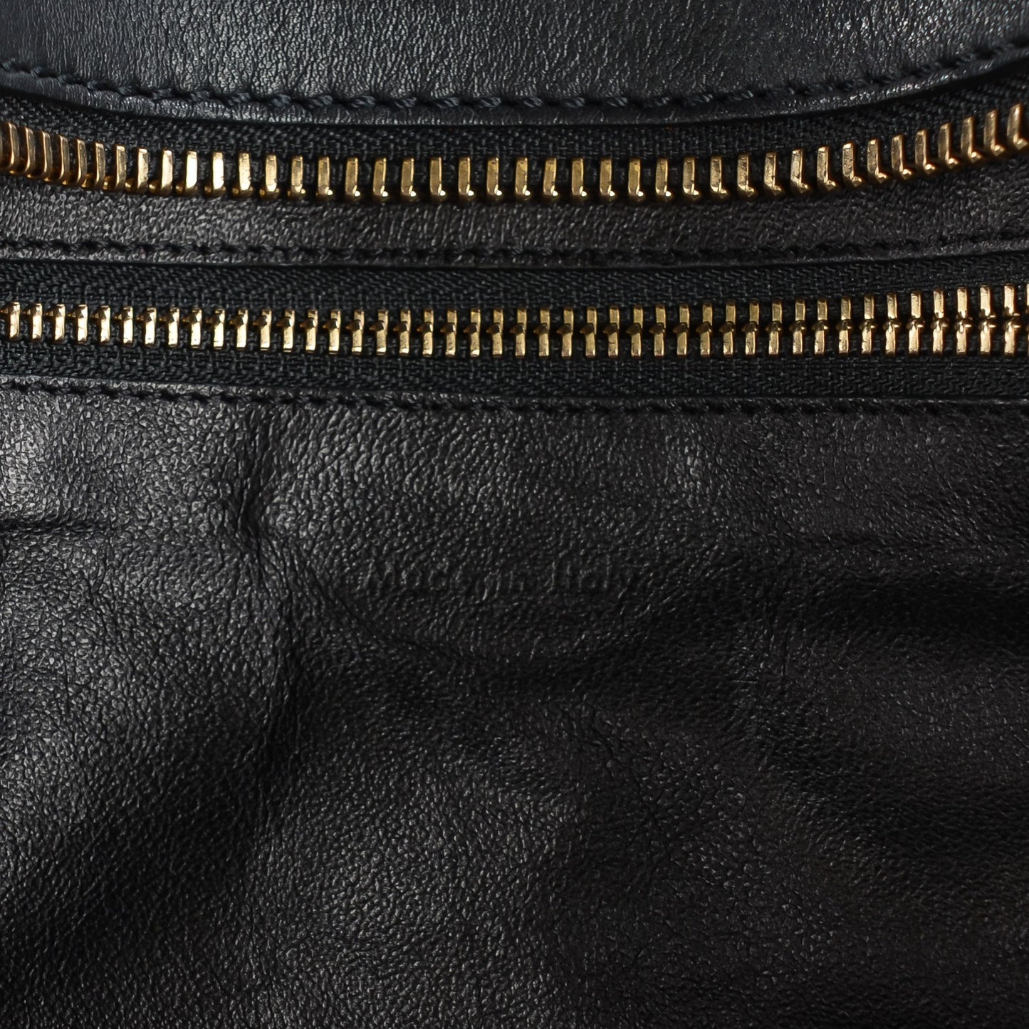 Smooth Calfskin Medium Luggage Black