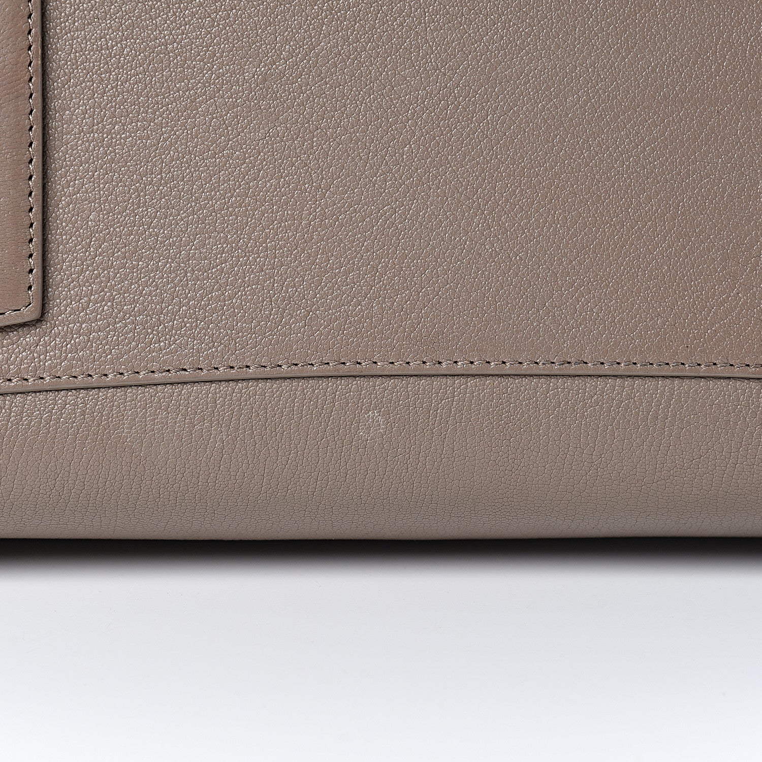 Givenchy Sugar Goatskin Medium Antigona Sand 18 of 21
